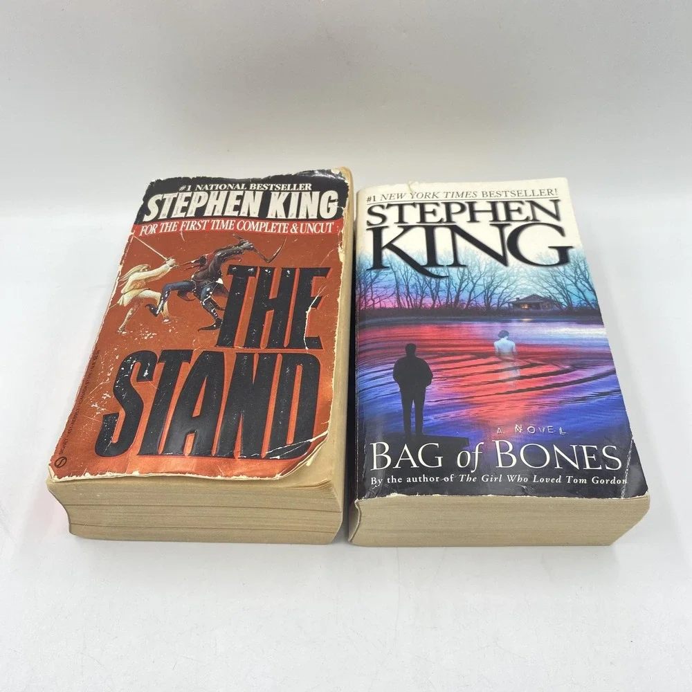 Stephen King Lot of 2 Paperbacks: The Stand Complete & Uncut‎ + Bag of Bones